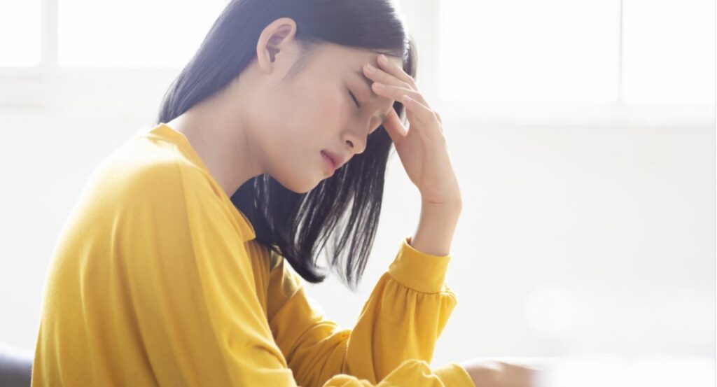 会う前に体調が悪くなる人はスピリチュアルの危険サイン？今すぐできる自己防衛法を解説